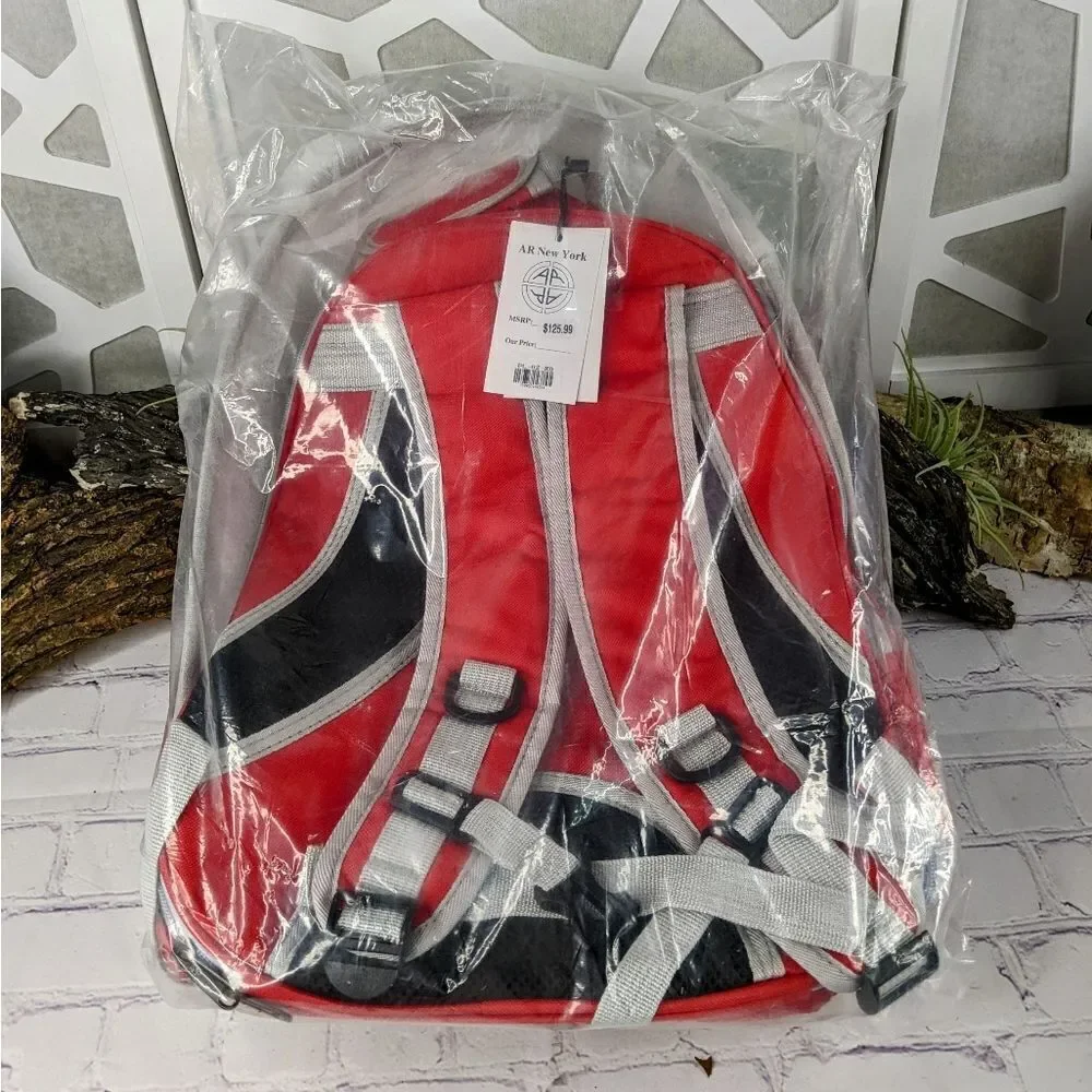 NWT - Portable Ventilated Carry Backpack for Dog Cat Pet Carrier